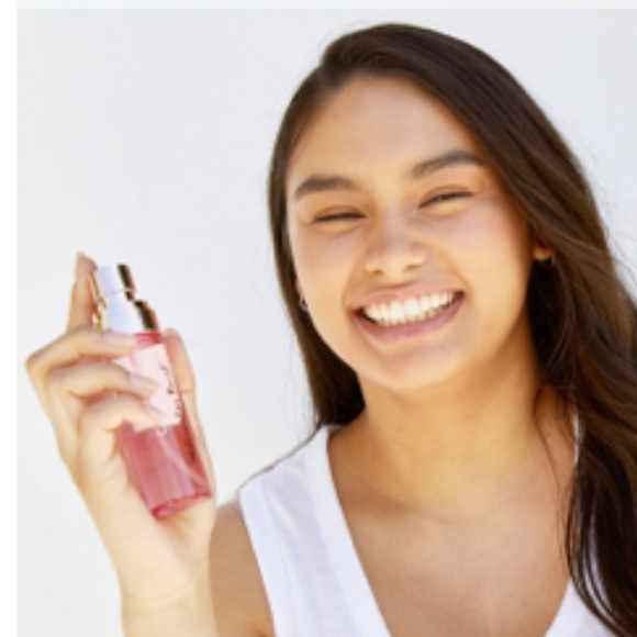 CIATÉ London Watermelon Burst Setting Spray NWT - Picture 4 of 10